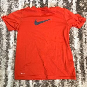 Nike tee